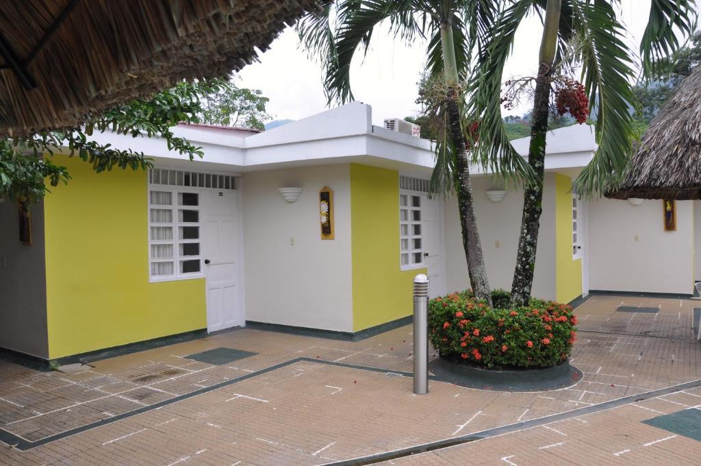 Santa Barbara Hotel Country Villavicencio Exteriér fotografie