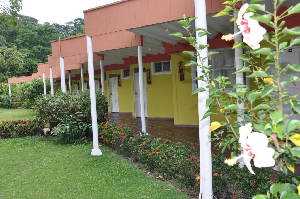 Santa Barbara Hotel Country Villavicencio Exteriér fotografie