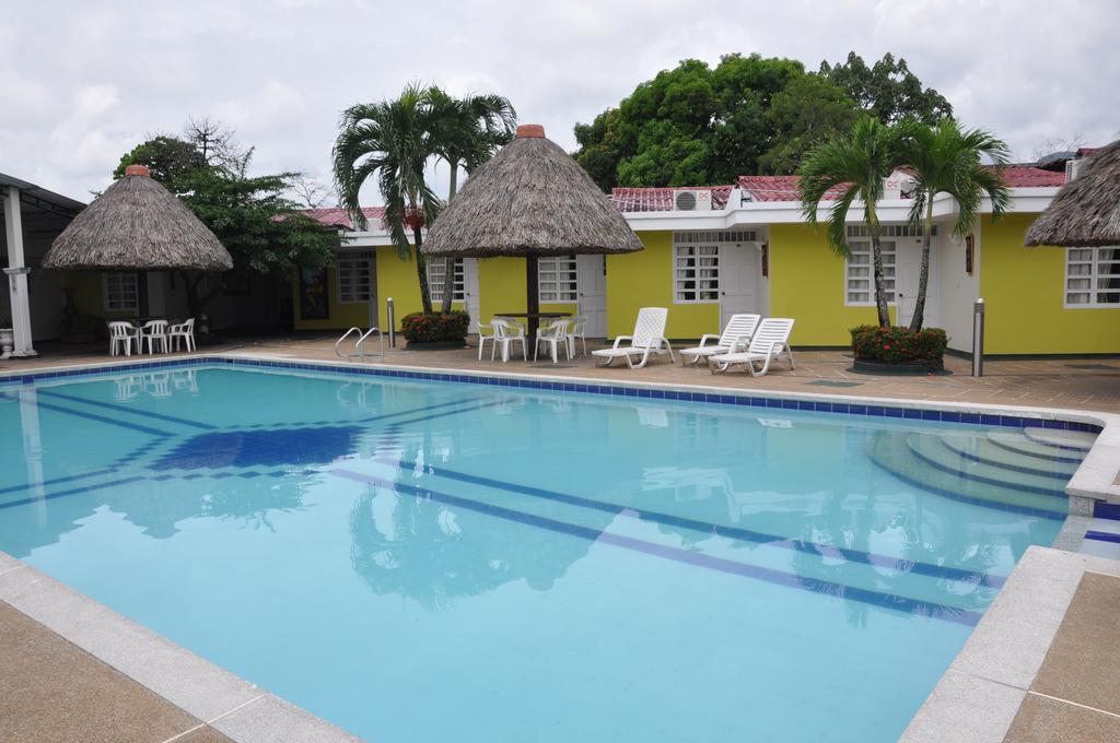 Santa Barbara Hotel Country Villavicencio Exteriér fotografie